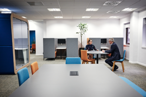 Collaboration Zone, large working spaces, private pods, meeting booths, workbenches